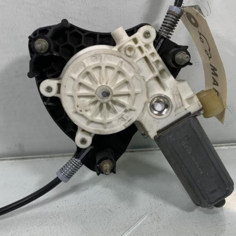 Leve vitre electrique avant droit RENAULT CLIO 2 Photo n°2