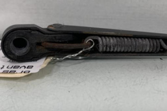 Bras essuie glace avant droit PEUGEOT 205