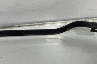 Bras essuie glace avant droit PEUGEOT 205