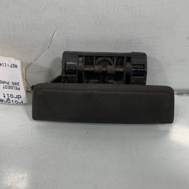 Poignee porte arriere droit PEUGEOT 205 Photo n°1