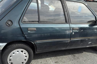 Poignee porte arriere droit PEUGEOT 205
