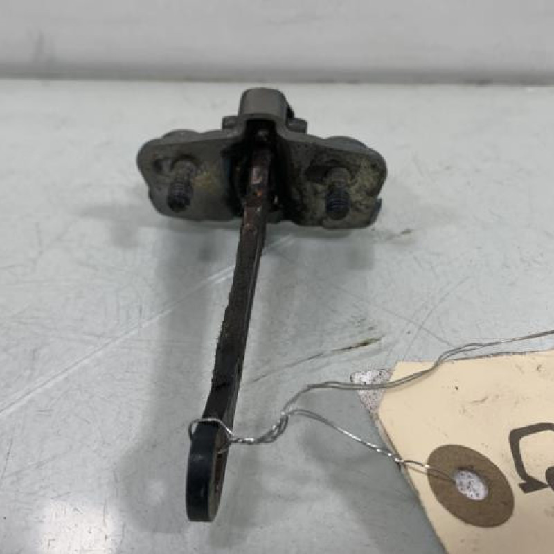 Arret de porte avant droit PEUGEOT 205 Photo n°3