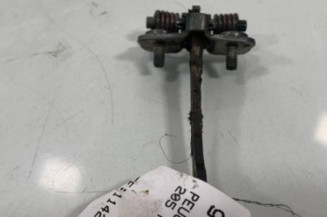 Arret de porte avant gauche PEUGEOT 205