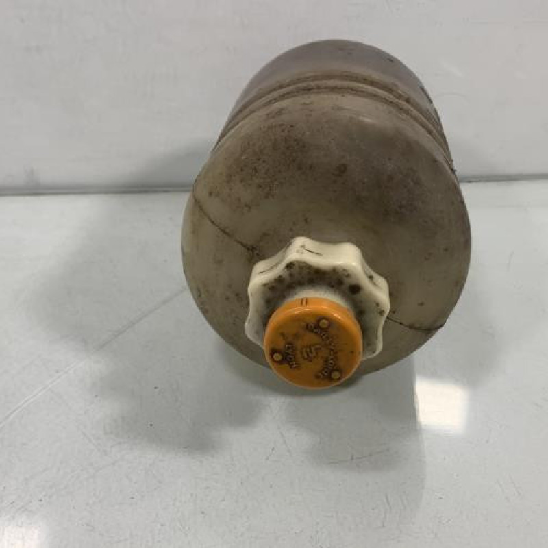 Vase d'expansion PEUGEOT 205 Photo n°3