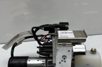 Moteur de capote BMW SERIE 1 E88 Photo n°1