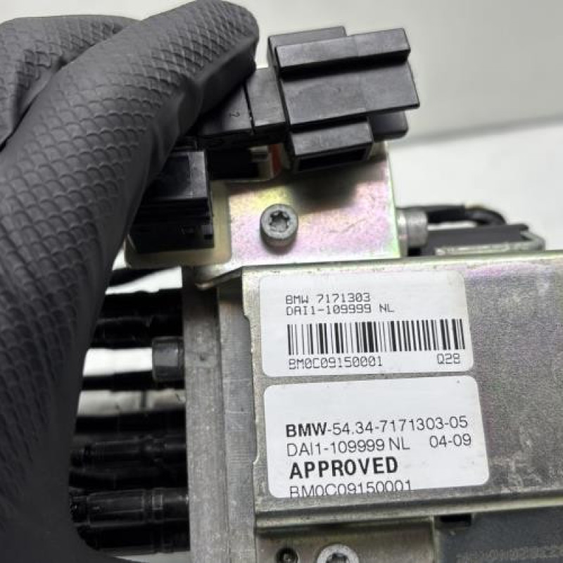 Moteur de capote BMW SERIE 1 E88 Photo n°3