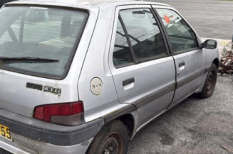 Feu arriere principal gauche (feux) PEUGEOT 106