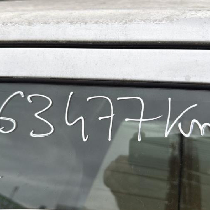 Feu arriere principal gauche (feux) PEUGEOT 106 Photo n°9