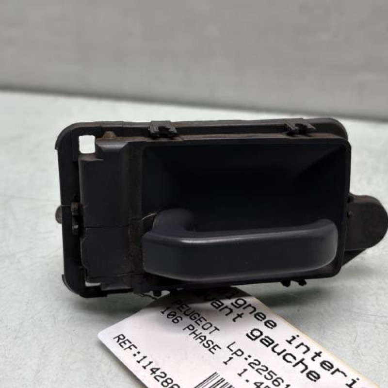 Poignee interieur avant gauche PEUGEOT 106 Photo n°1