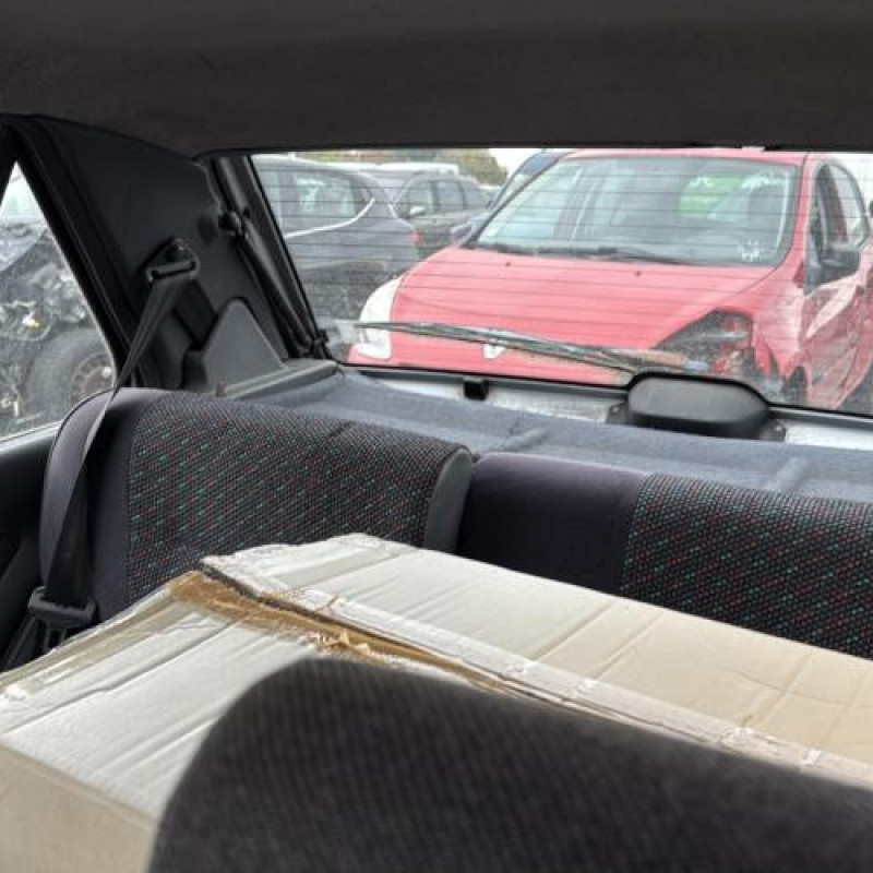 Poignee interieur avant gauche PEUGEOT 106 Photo n°11