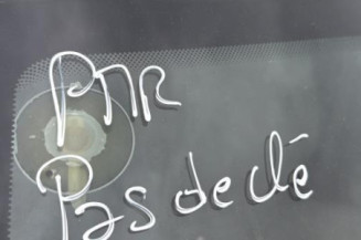 Poignee interieur avant gauche PEUGEOT 106