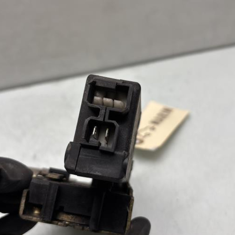 Serrure arriere droit PEUGEOT 106 Photo n°4