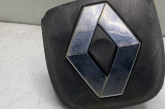 Bouton de coffre RENAULT CLIO 2 Photo n°1