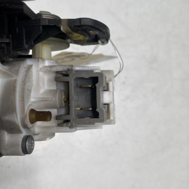 Bouton de coffre RENAULT CLIO 2 Photo n°3