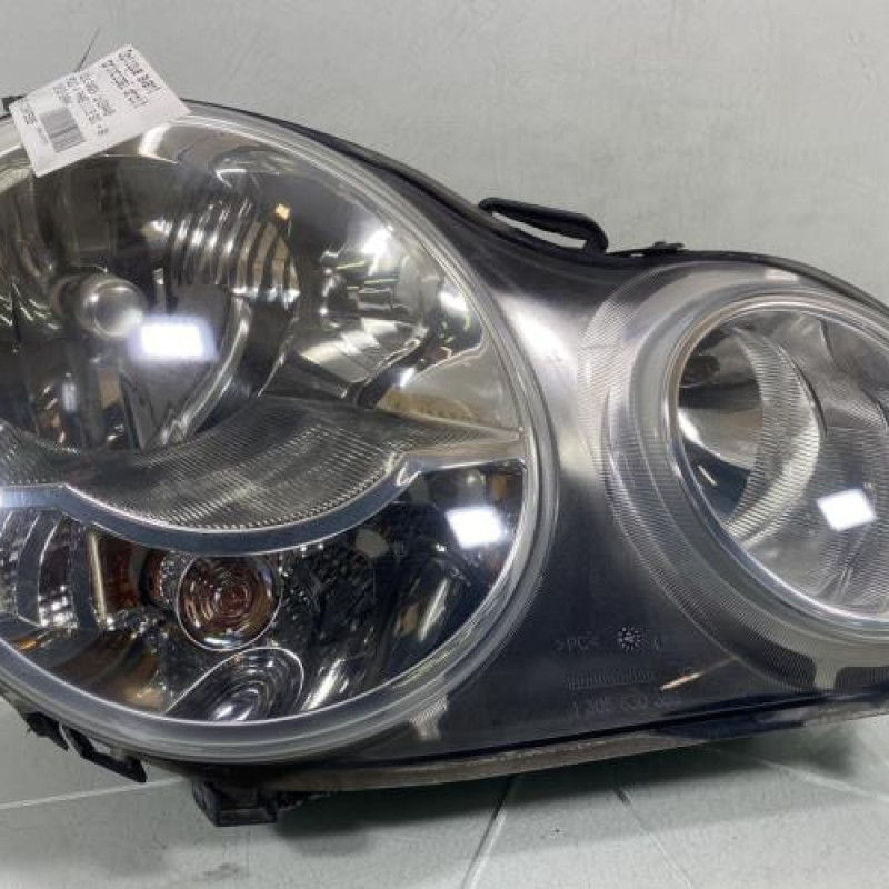 Optique avant principal droit (feux)(phare) VOLKSWAGEN POLO 4 Photo n°1