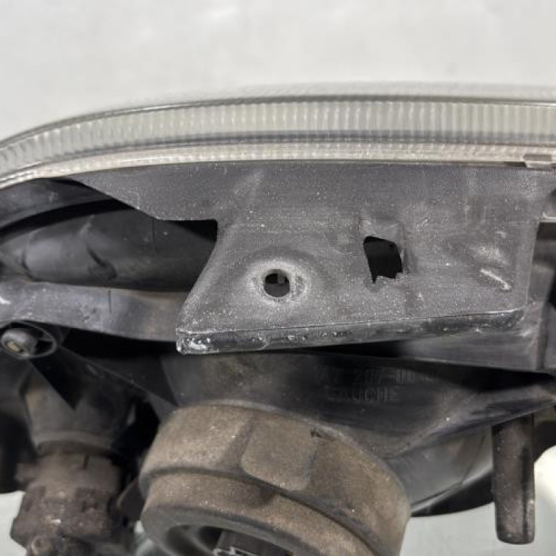 Optique avant principal gauche (feux)(phare) RENAULT CLIO 2 Photo n°8