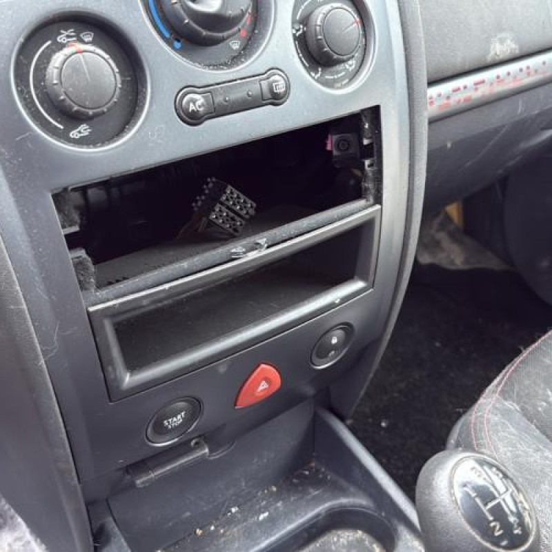 Fermeture de capot RENAULT MEGANE 2 Photo n°20