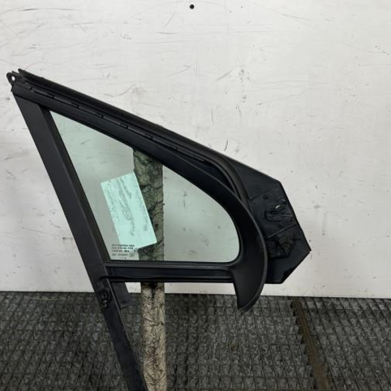 Custode avant gauche (porte) PEUGEOT 208 1 Photo n°4