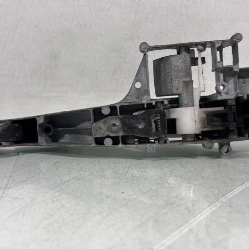 Poignee porte arriere droit PEUGEOT 308 1 Photo n°2