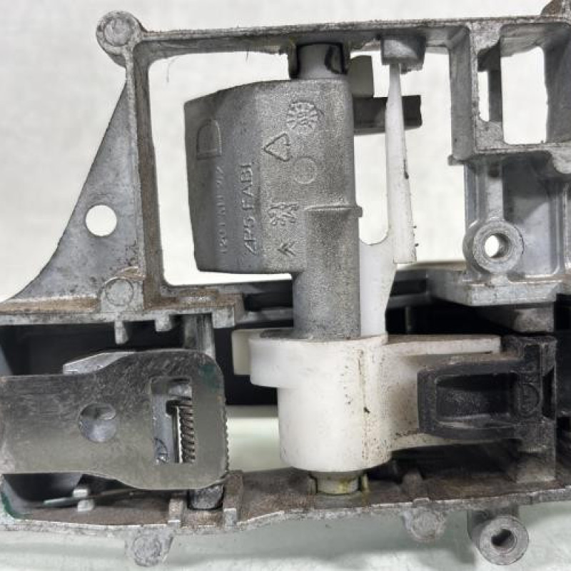 Poignee porte arriere droit PEUGEOT 308 1 Photo n°3