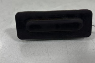 Bouton de coffre PEUGEOT 308 2 Photo n°1