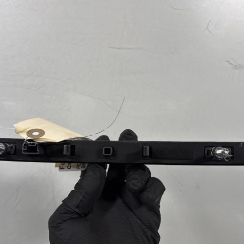 Feu arriere stop central PEUGEOT 308 2 Photo n°4