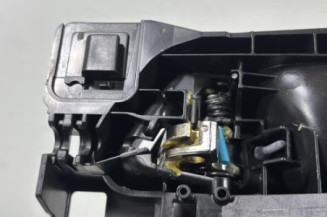 Poignee interieur avant droit PEUGEOT 308 2