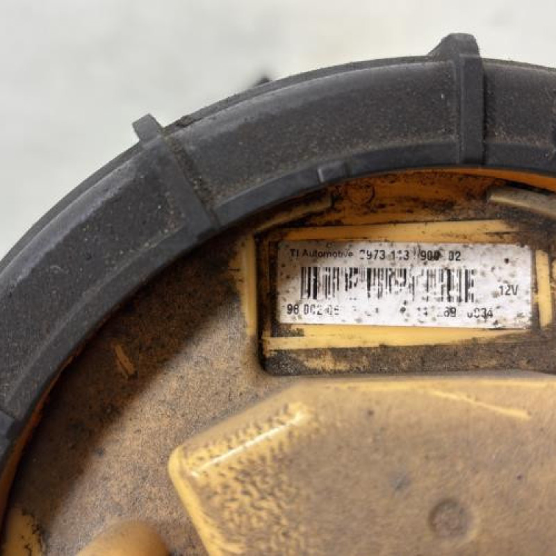 Pompe à carburant PEUGEOT 308 2 Photo n°4