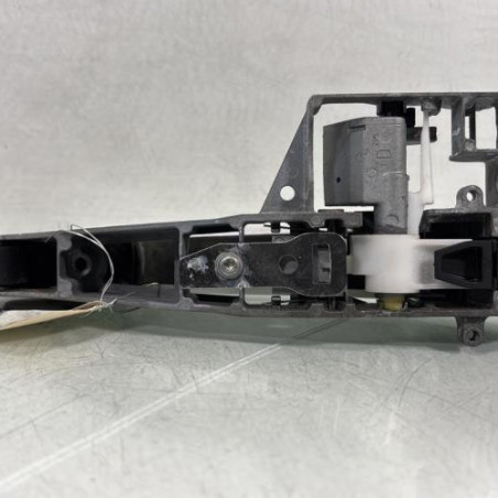 Poignee porte arriere droit PEUGEOT 5008 1