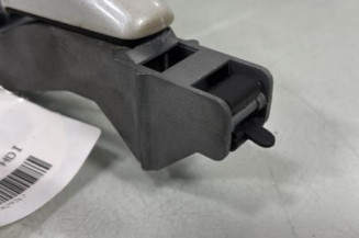 Poignee porte arriere droit PEUGEOT 5008 1