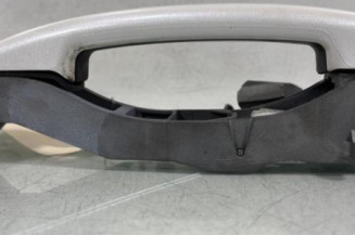 Poignee porte arriere gauche PEUGEOT 5008 1