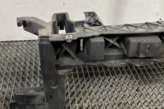 Absorbeur de pare choc avant PEUGEOT 5008 1