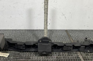 Absorbeur de pare choc avant PEUGEOT 5008 1