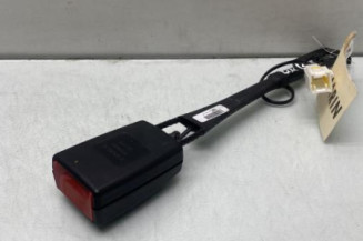 Attache ceinture avant gauche PEUGEOT 5008 1