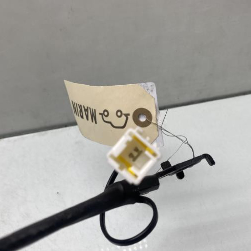 Attache ceinture avant gauche PEUGEOT 5008 1 Photo n°3