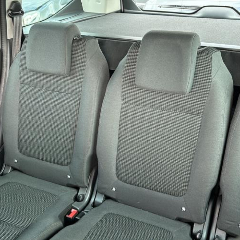 Attache ceinture avant gauche PEUGEOT 5008 1 Photo n°20