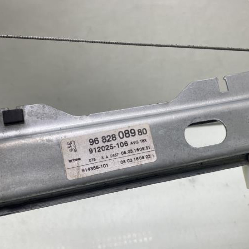 Leve vitre electrique avant gauche PEUGEOT 5008 1 Photo n°5