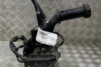 Pompe de direction PEUGEOT 5008 1