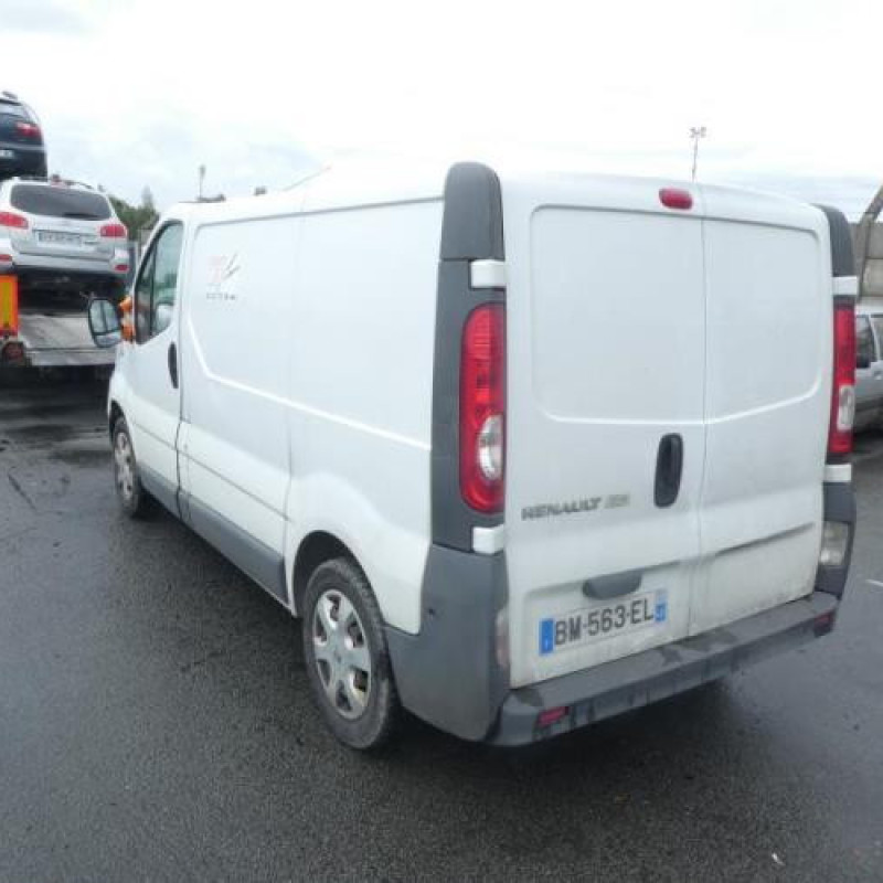 Calandre RENAULT TRAFIC 2 Photo n°8