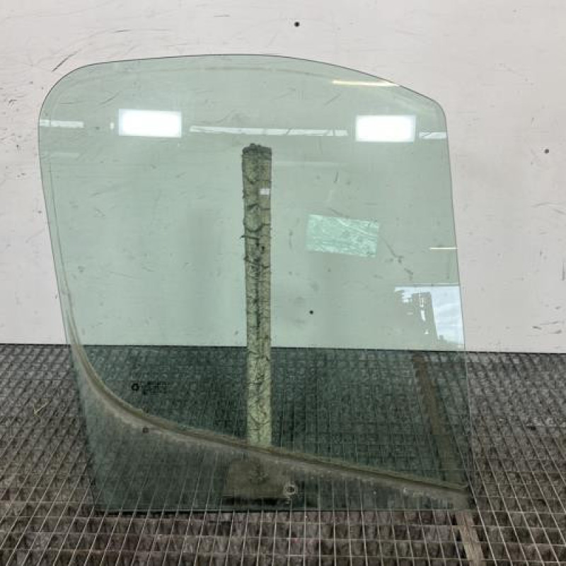 Vitre avant droit RENAULT TRAFIC 2 Photo n°1