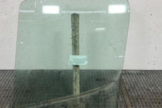 Vitre avant gauche RENAULT TRAFIC 2 Photo n°1