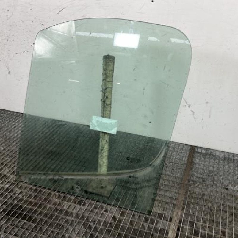 Vitre avant gauche RENAULT TRAFIC 2 Photo n°3