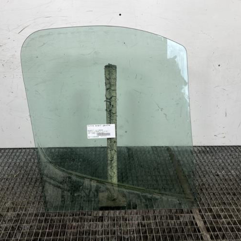 Vitre avant gauche RENAULT TRAFIC 2 Photo n°4