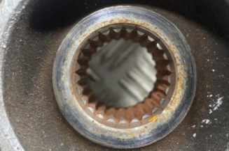 Pivot de moyeu avant droit PEUGEOT PARTNER 2