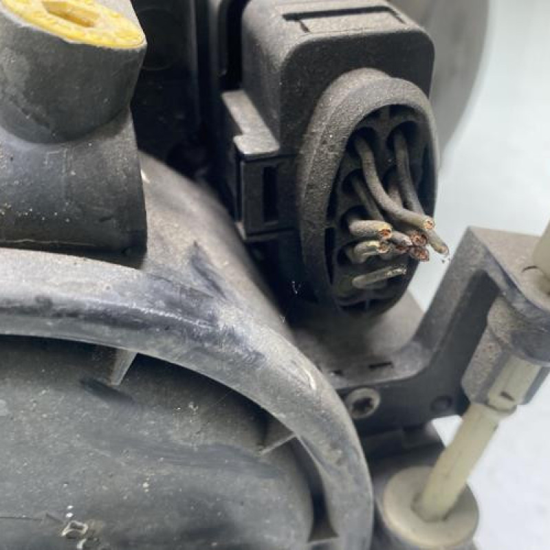 Optique avant principal gauche (feux)(phare) AUDI A3 2 Photo n°3