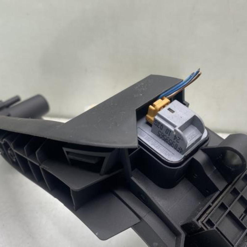 Interrupteur de leve vitre avant gauche AUDI A3 2 Photo n°3