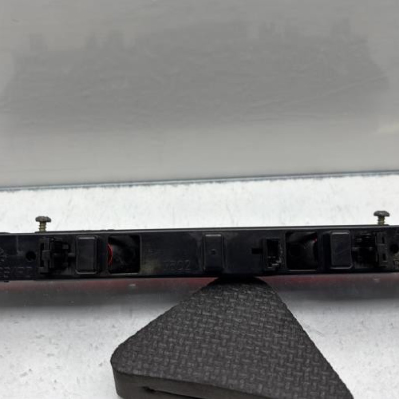 Feu arriere stop central CITROEN XSARA PICASSO Photo n°3