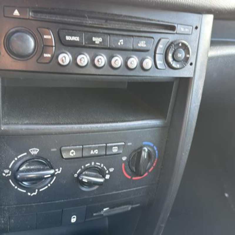 Porte avant droit PEUGEOT 207 Photo n°18