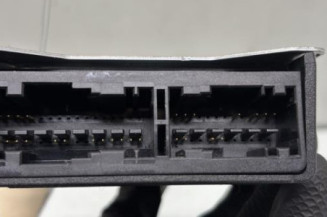 Boitier air bag PEUGEOT 208 1