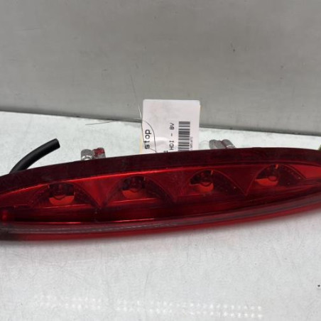Feu arriere stop central PEUGEOT 208 1 Photo n°1